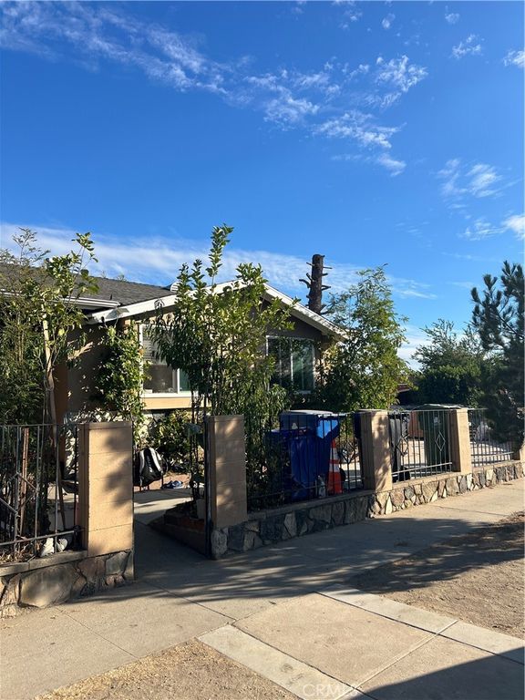 11826 Fellows, San Fernando, CA 91340 — photo 4