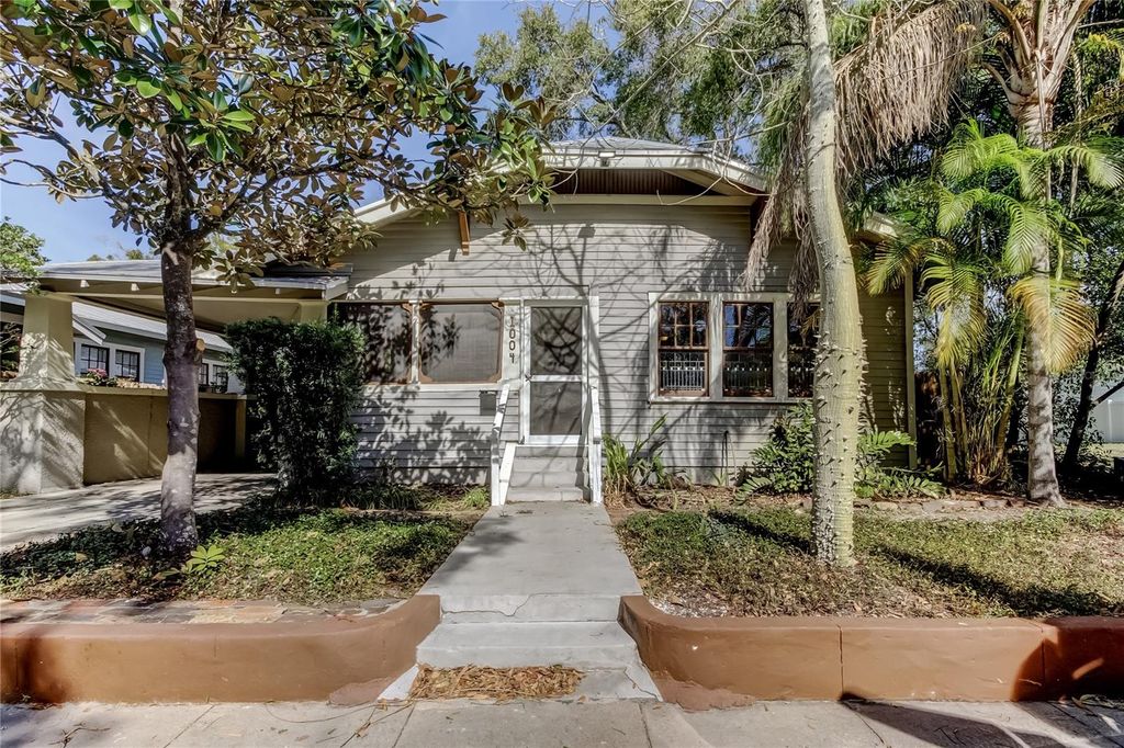 Image 1 of property listing at 1004 E CRENSHAW STREET, Tampa, FL 33604