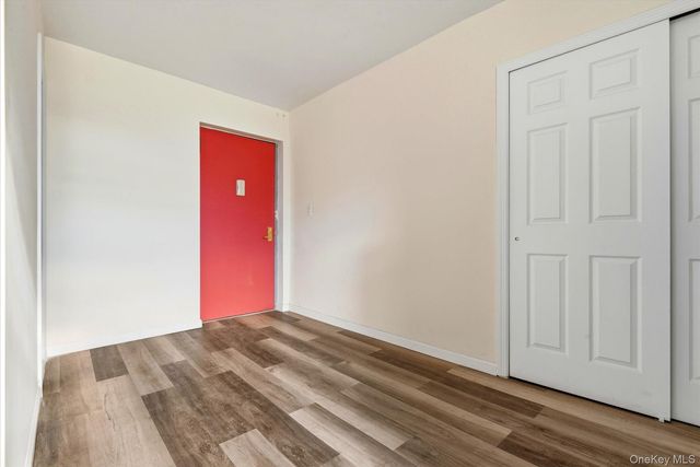 60-11 Broadway L6, Woodside, NY 11377