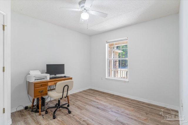 2078 Shadow Lake Dr, Gulf Breeze, FL 32563