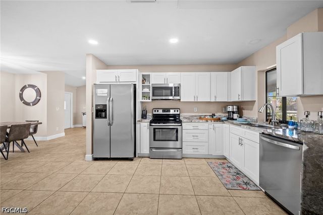 3411 SW 2nd AVE, Cape Coral, FL 33914