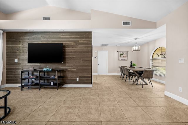 3411 SW 2nd AVE, Cape Coral, FL 33914