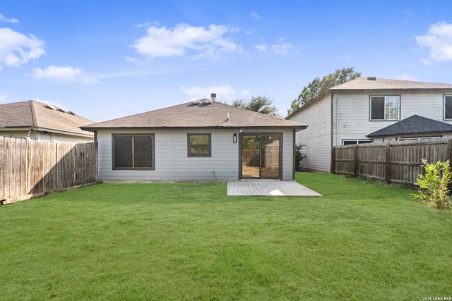 6814 SAHARASTONE DR, Converse, TX 78109