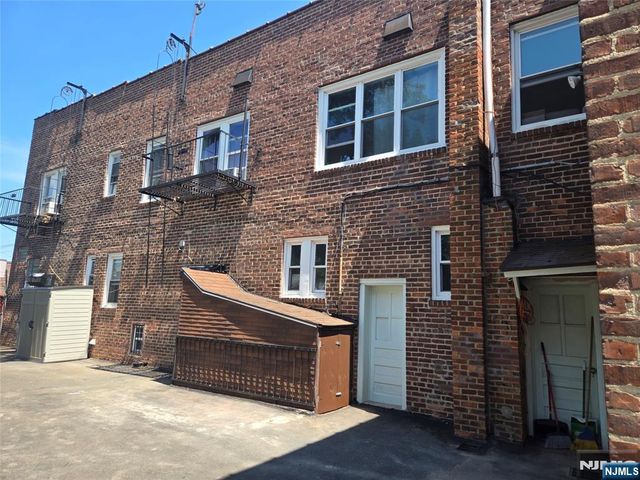 839-845 Sanford Avenue, Newark, NJ 07106