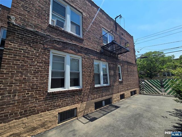 839-845 Sanford Avenue, Newark, NJ 07106