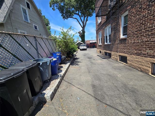 839-845 Sanford Avenue, Newark, NJ 07106