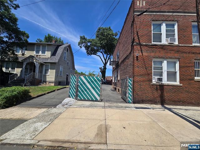 839-845 Sanford Avenue, Newark, NJ 07106