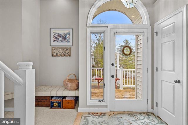 81 LAURELWOODS DRIVE, Lake Harmony, PA 18624