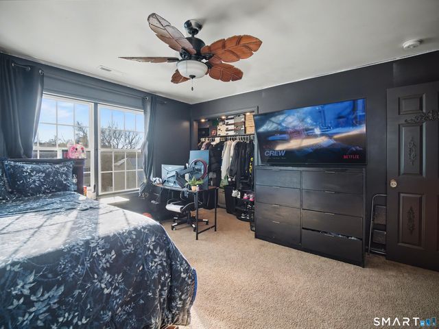 207 Ridgefield Avenue, Waterbury, CT 06705