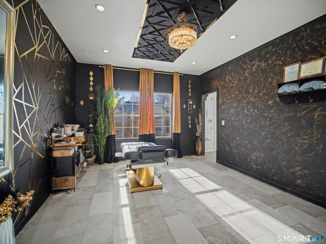 207 Ridgefield Avenue, Waterbury, CT 06705