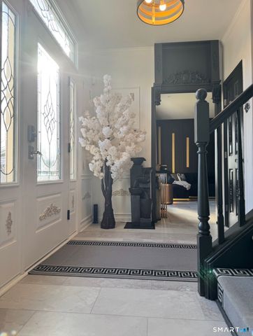 207 Ridgefield Avenue, Waterbury, CT 06705