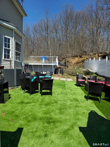 207 Ridgefield Avenue, Waterbury, CT 06705