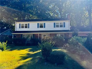 6325 Chestnut Hill RD, Virginia Beach, VA 23464