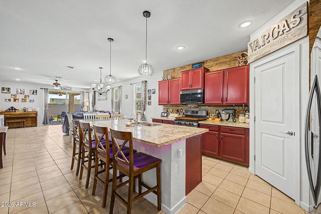 7373 N 123RD Drive, Glendale, AZ 85307