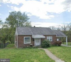 6351 CLEARFIELD ST, Harrisburg, PA 17111