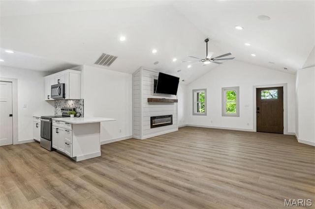 3112 Del Rio Drive, High Ridge, MO 63049