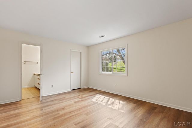 4523 N Clubview Drive, Adrian, MI 49221
