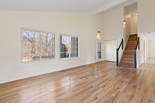 4523 N Clubview Drive, Adrian, MI 49221