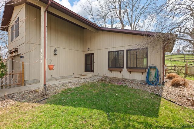 4523 N Clubview Drive, Adrian, MI 49221