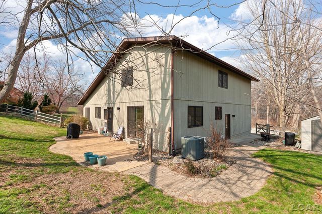 4523 N Clubview Drive, Adrian, MI 49221