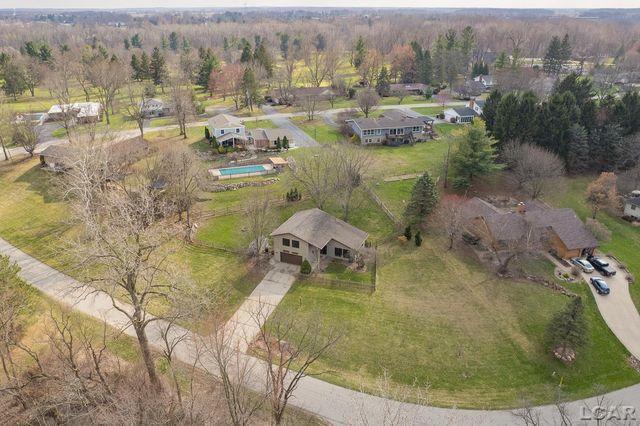 4523 N Clubview Drive, Adrian, MI 49221