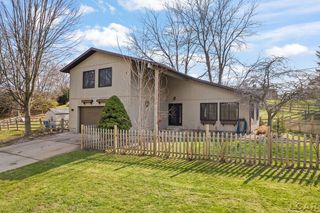 4523 N Clubview Drive, Adrian, MI 49221