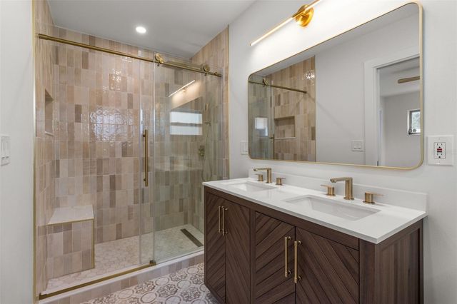 3621 SEAROBIN DRIVE SE, St Petersburg, FL 33705