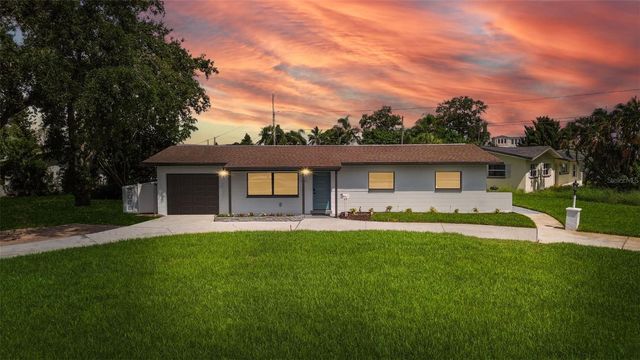 3621 SEAROBIN DRIVE SE, St Petersburg, FL 33705