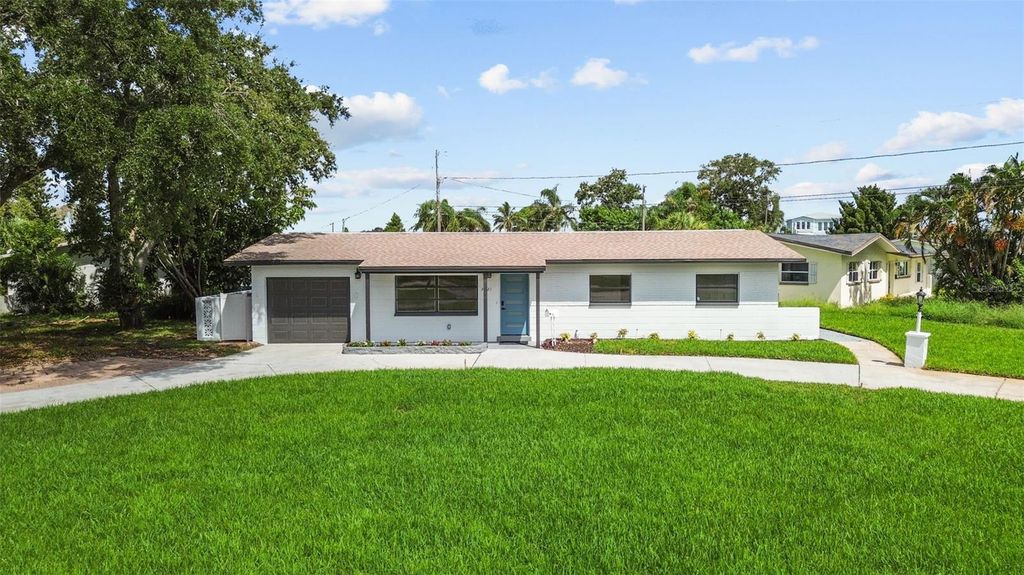 3621 SEAROBIN DRIVE SE, St Petersburg, FL 33705