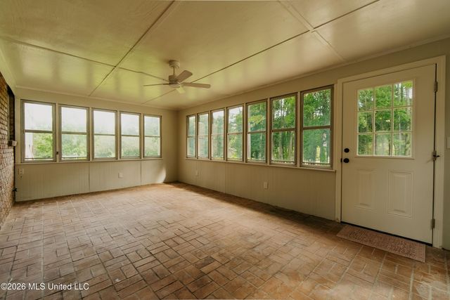 7528 Pineridge Drive, Meridian, MS 39305