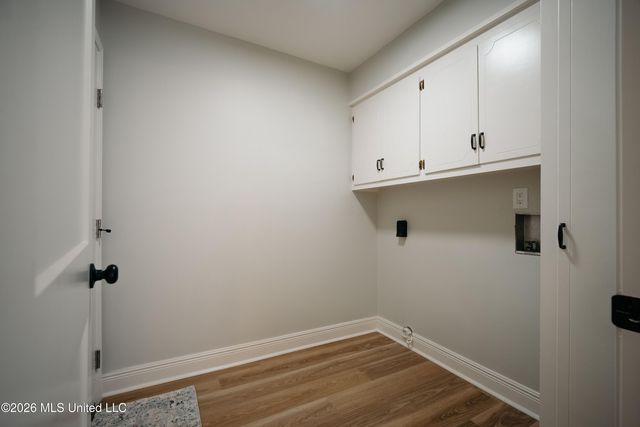 7528 Pineridge Drive, Meridian, MS 39305