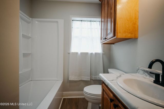 7528 Pineridge Drive, Meridian, MS 39305