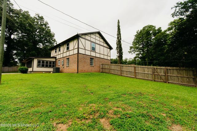 7528 Pineridge Drive, Meridian, MS 39305