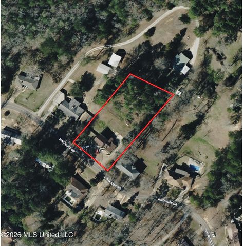 7528 Pineridge Drive, Meridian, MS 39305