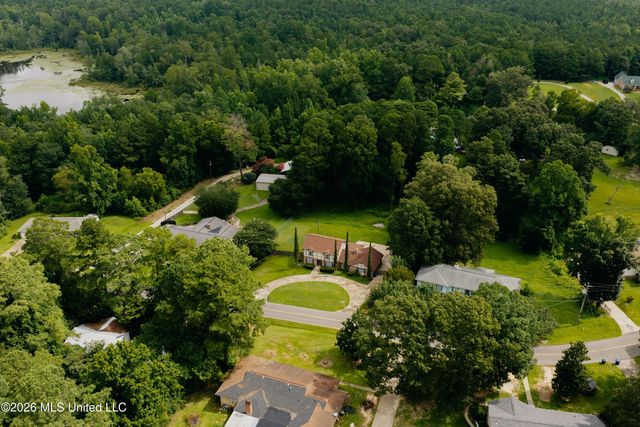 7528 Pineridge Drive, Meridian, MS 39305