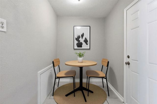 1112 1st Avenue N, Texas City, TX 77590