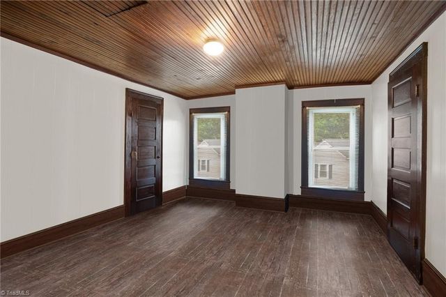 2037 Waughtown Street, Winston-salem, NC 27107