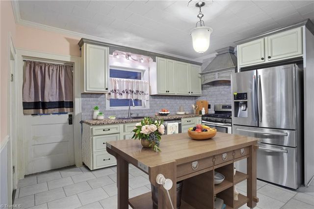 2037 Waughtown Street, Winston-salem, NC 27107