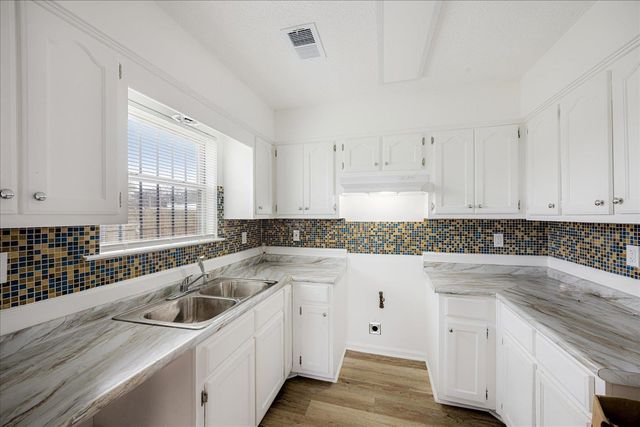 640 E HASTINGS CIR, Memphis, TN 38107