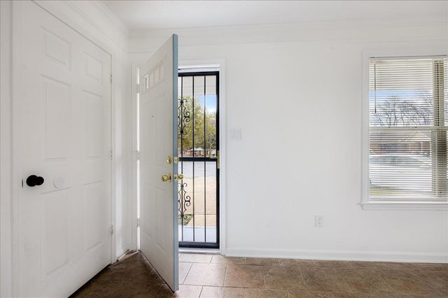 640 E HASTINGS CIR, Memphis, TN 38107