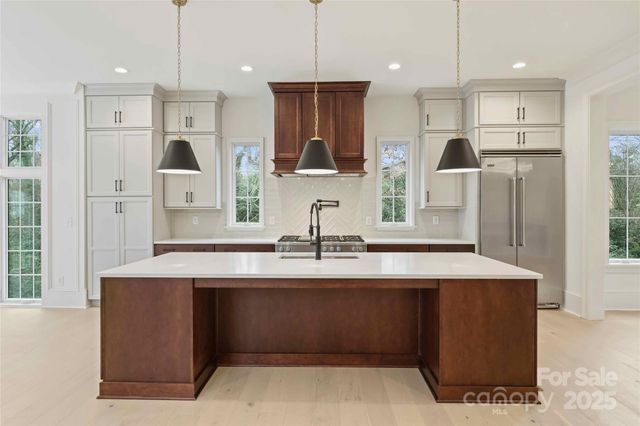 7010 Chateau Bordeaux Lane, Charlotte, NC 28270