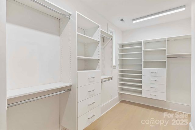 7010 Chateau Bordeaux Lane, Charlotte, NC 28270