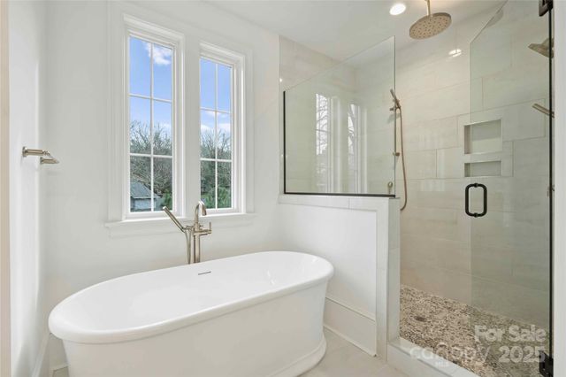 7010 Chateau Bordeaux Lane, Charlotte, NC 28270