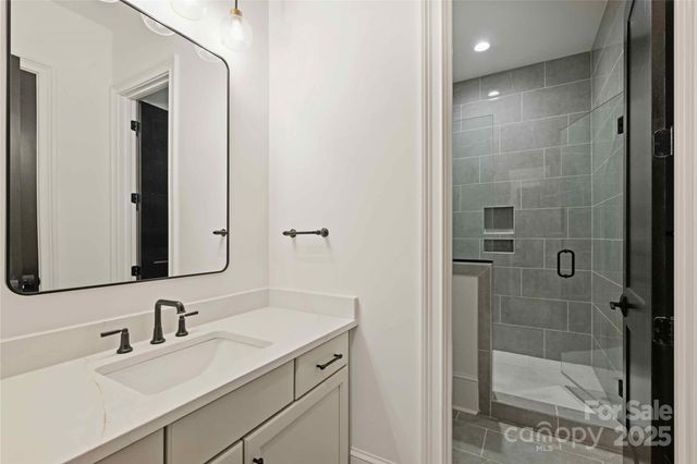 7010 Chateau Bordeaux Lane, Charlotte, NC 28270