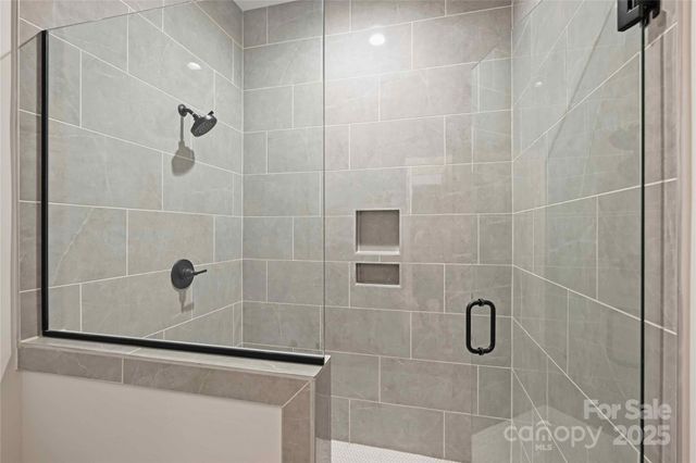 7010 Chateau Bordeaux Lane, Charlotte, NC 28270