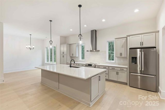 7010 Chateau Bordeaux Lane, Charlotte, NC 28270