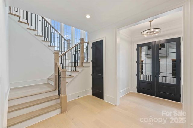 7010 Chateau Bordeaux Lane, Charlotte, NC 28270