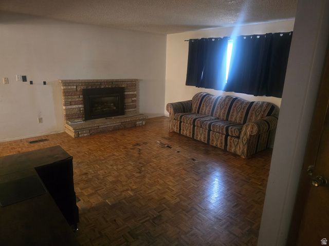 247 E NICOLETTI DR, Midvale, UT 84047