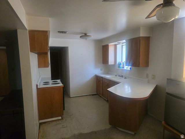 247 E NICOLETTI DR, Midvale, UT 84047