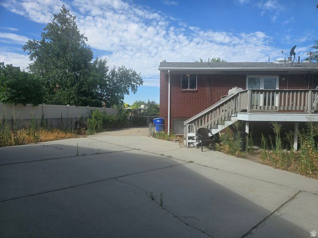 247 E NICOLETTI DR, Midvale, UT 84047